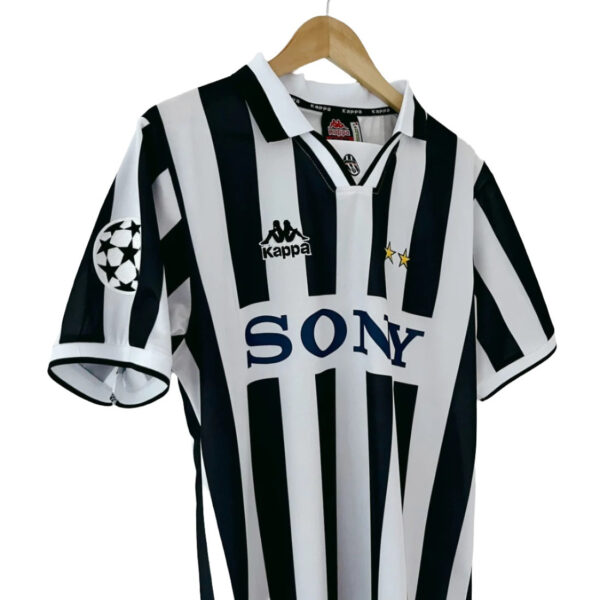 RetroJuventusShirt1996-97Home3-1 Juventus Home Jersey 1996/97 Alessandro Del Piero Jersey